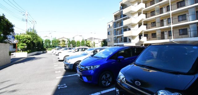 中古マンションの駐車場