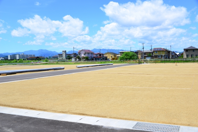 売地（建築条件付き）