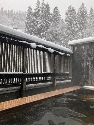 ＜雪見風呂に入りに行ってきました！＞