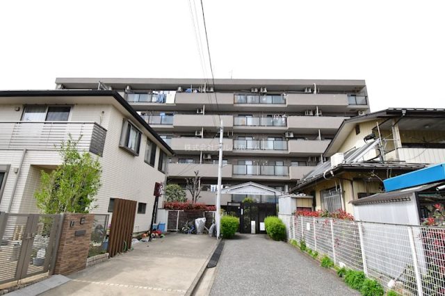 中古マンションの新着物件を1件登録しました! ☆最新室内写真・360°パノラマ・VR・動画を更新しましたので、ぜひご確認くださいm(_ _)m☆