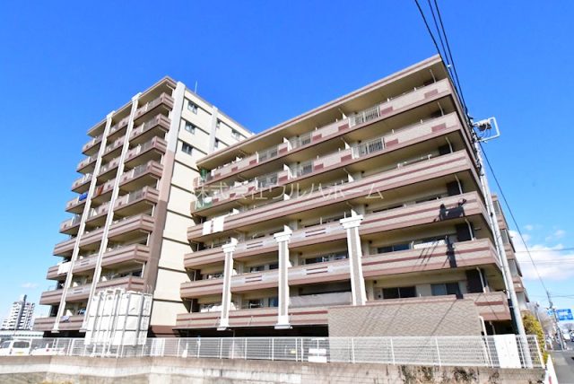 新築一戸建て、リフォーム中古マンションの新着物件を3件登録しました! ☆住宅ローンが借りられるかどうか心配という方も、ぜひ一度ご相談下さい\(^_^)/☆
