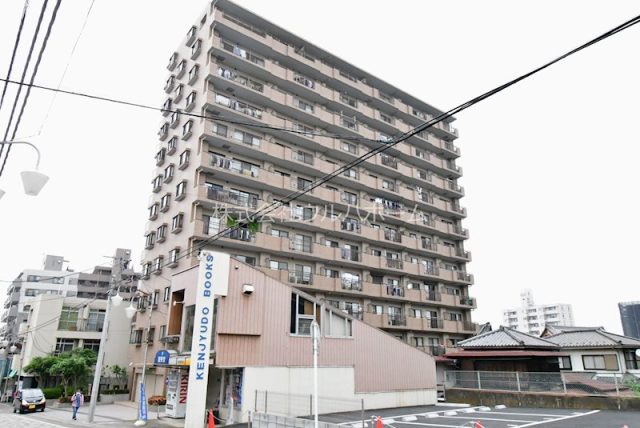 新築一戸建て、リフォーム中古マンションの新着物件を3件掲載しました! ☆3月最後の週末にご内見はいかがですか?桜の綺麗な場所もお伝えしますよ(#^^#)☆