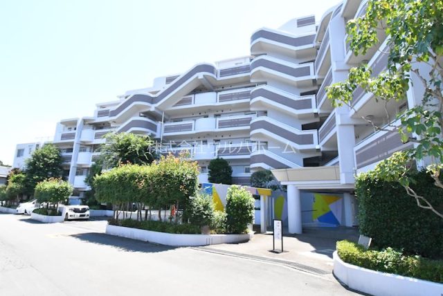 新築一戸建て、(リフォーム)中古マンションの新着物件を4件掲載しました! ☆ご内見は現地集合・現地解散でも大歓迎ですが、駐車スペースがない場合もありますので、ご自身にて判断ください(;・∀・)☆
